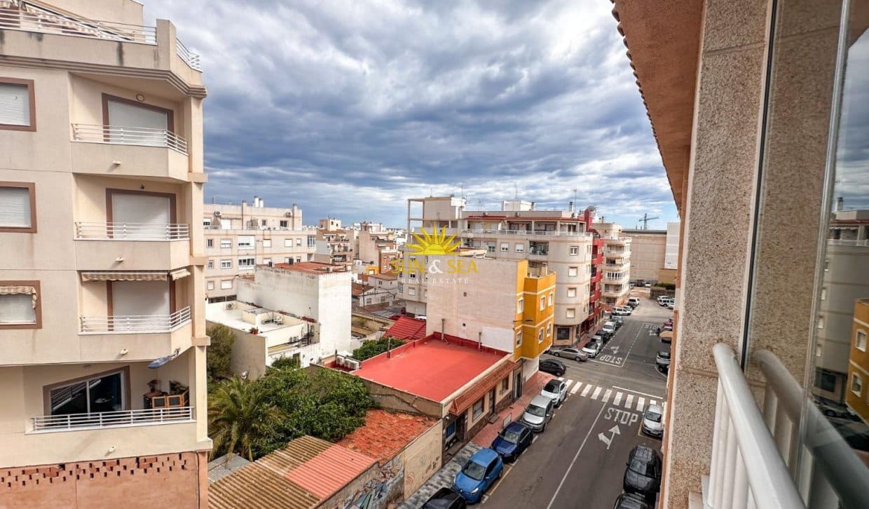 3 soverom Leilighet til salgs i Torrevieja med svømmebasseng - € 199 900 (Ref: 9867692)