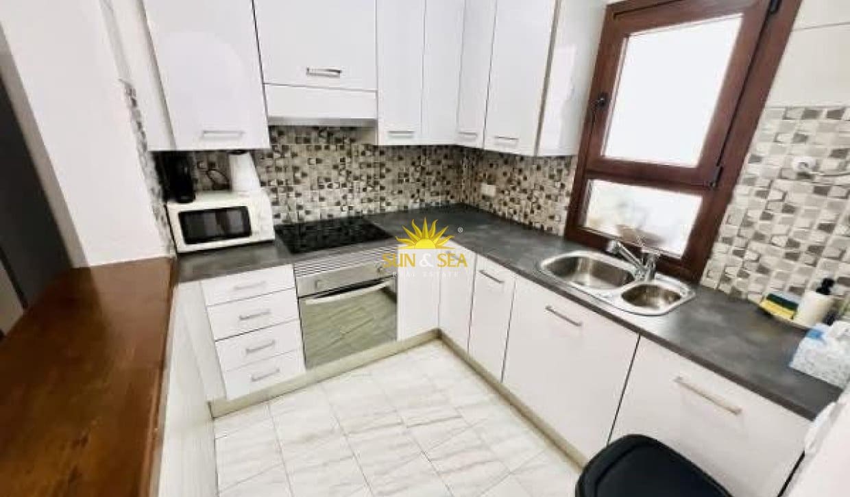 4 chambre Appartement à vendre à Torrevieja - 185 000 € (Ref: 9867810)