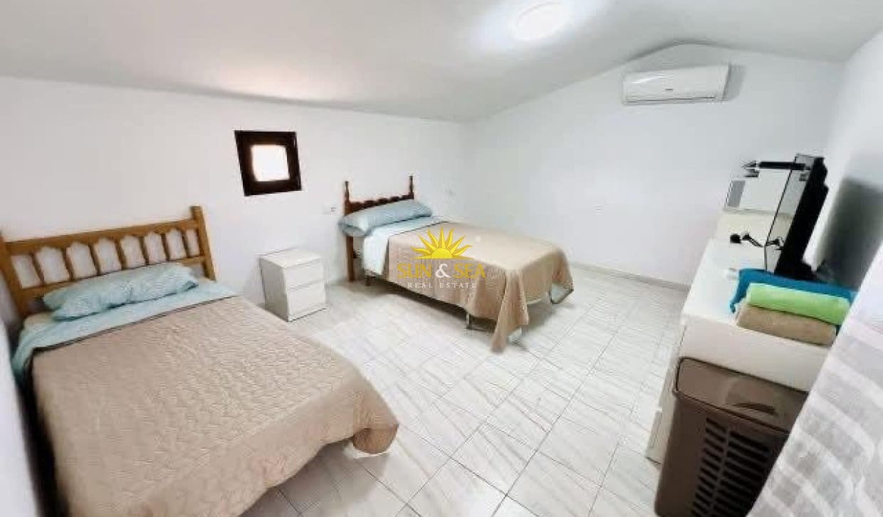 4 chambre Appartement à vendre à Torrevieja - 185 000 € (Ref: 9867810)
