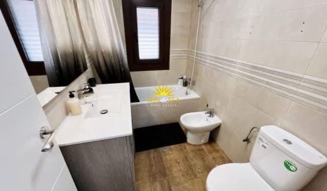 4 chambre Appartement à vendre à Playa del Cura, Torrevieja - 185 000 € (Ref: 9867810)
