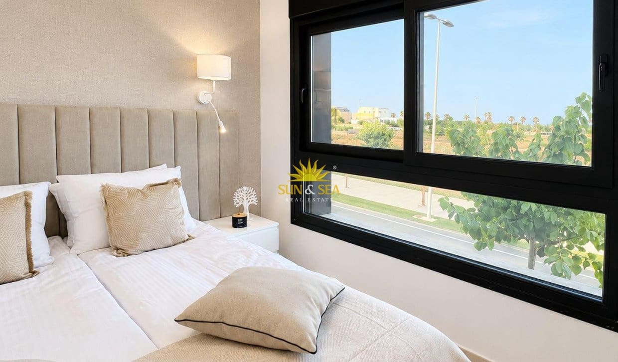 2 makuuhuone Huoneisto myytävänä paikassa Torre de la Horadada mukana uima-altaan - 429 000 € (Ref: 9868024)