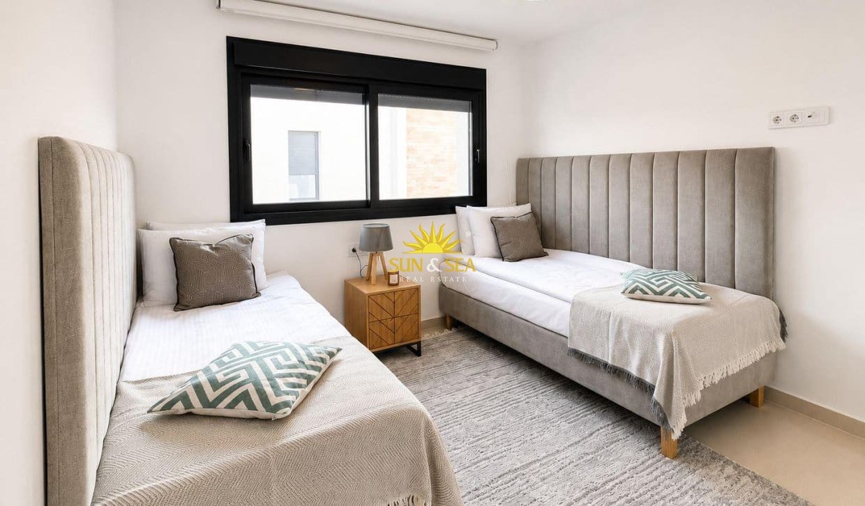 2 makuuhuone Huoneisto myytävänä paikassa Torre de la Horadada mukana uima-altaan - 429 000 € (Ref: 9868024)