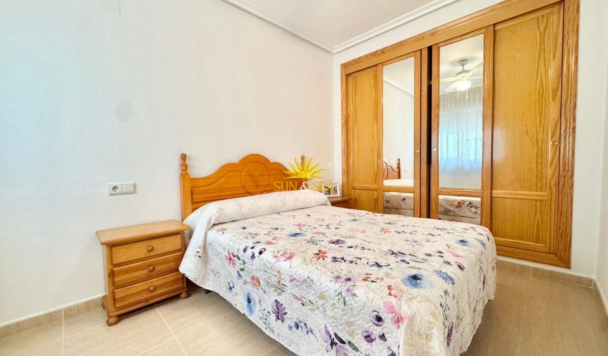 2 quarto Apartamento para arrendamento para férias em Guardamar del Segura com Garagem - 800 € (Ref: 9872539)