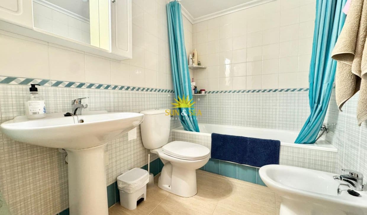 2 quarto Apartamento para arrendamento para férias em Guardamar del Segura com Garagem - 800 € (Ref: 9872539)