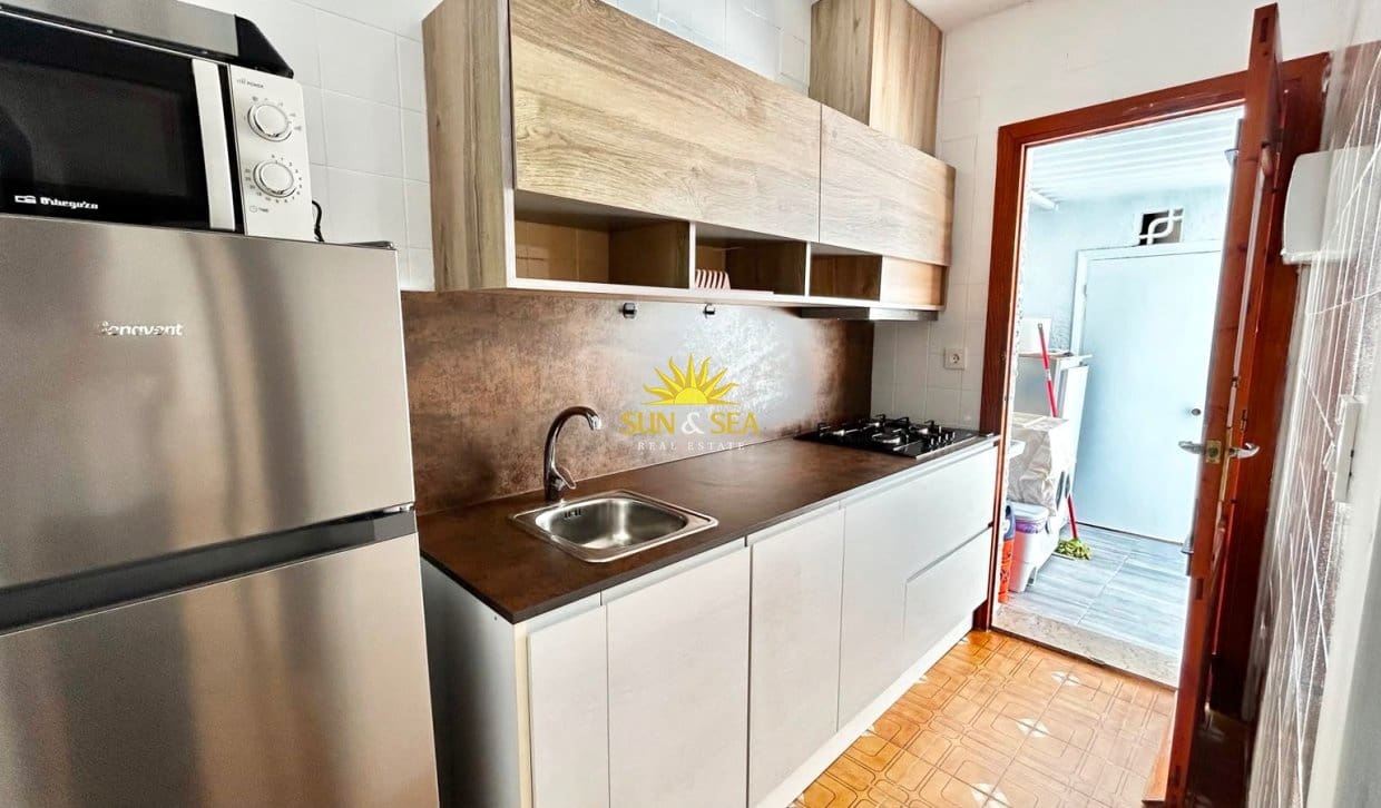 2 soveværelse Lejlighed til leje i Santiago de la Ribera - € 900 (Ref: 9874009)