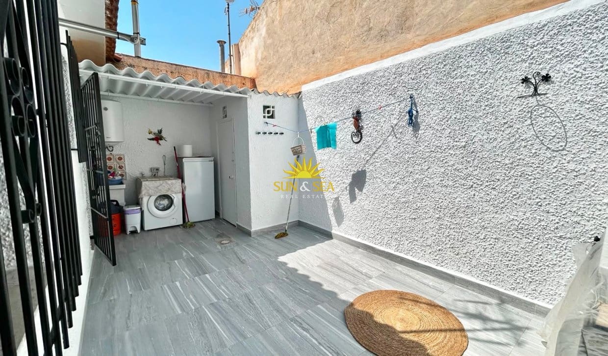 2 soveværelse Lejlighed til leje i Santiago de la Ribera - € 900 (Ref: 9874009)