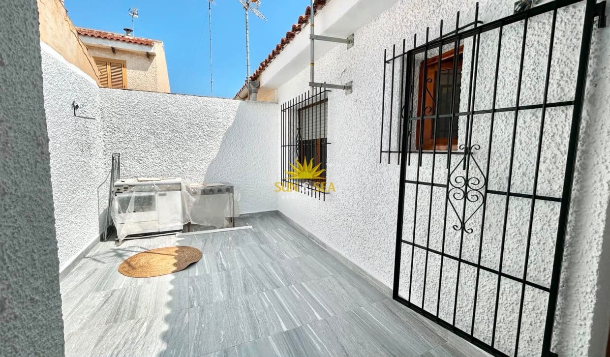 2 soveværelse Lejlighed til leje i Santiago de la Ribera - € 900 (Ref: 9874009)