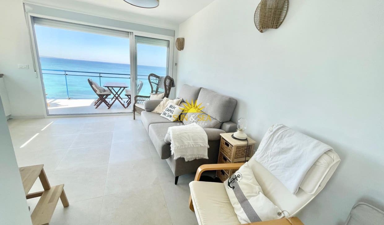 3 bedroom Apartment for holiday rental in La Manga del Mar Menor with garage - € 900 (Ref: 9874224)