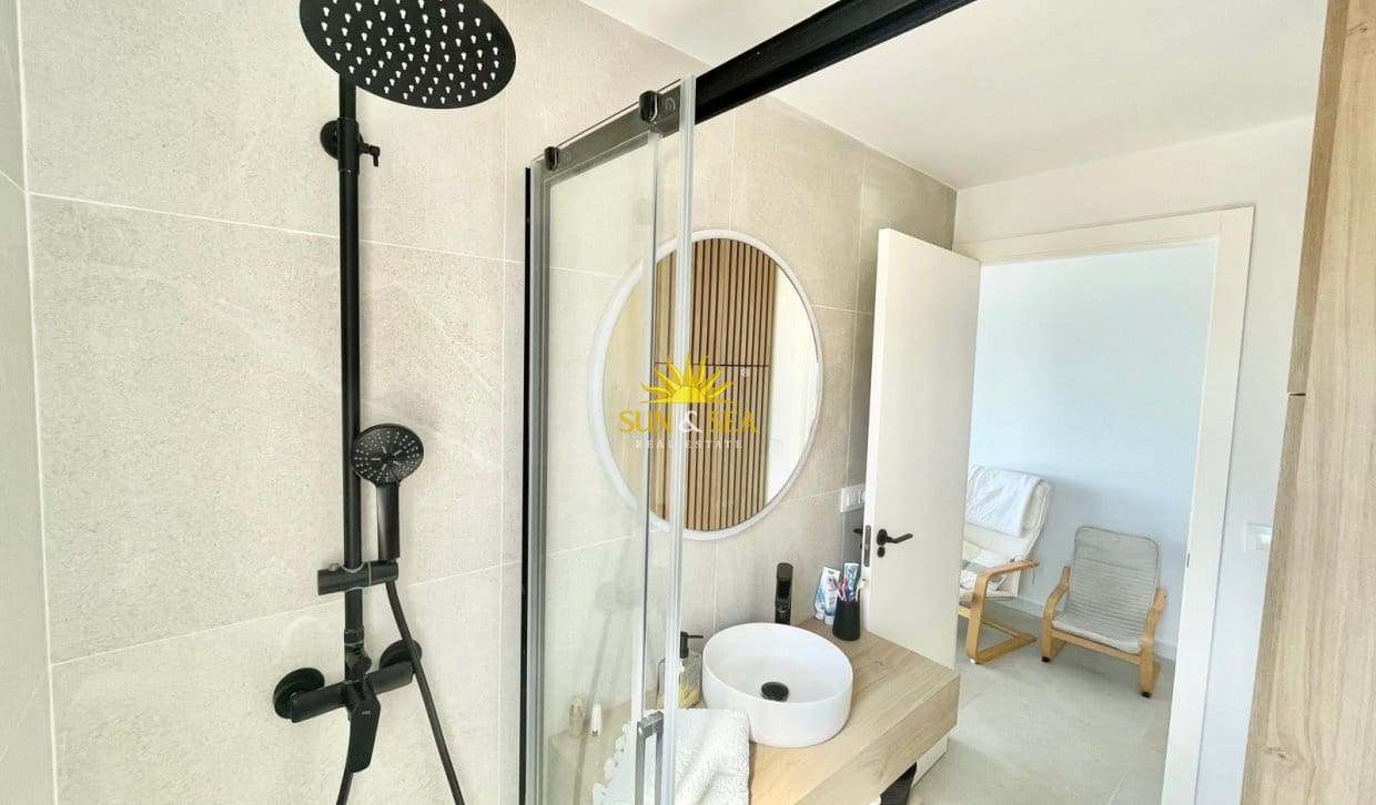 3 bedroom Apartment for holiday rental in La Manga del Mar Menor with garage - € 900 (Ref: 9874224)