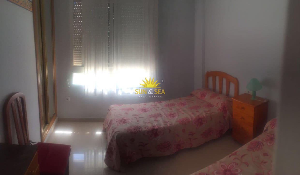 2 bedroom Penthouse for holiday rental in La Manga del Mar Menor with pool garage - € 700 (Ref: 9874386)