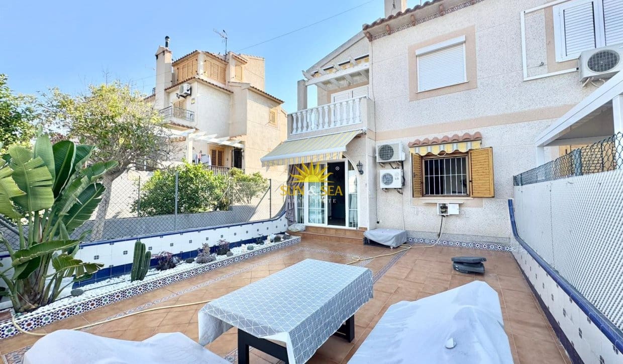 2 bedroom Townhouse for holiday rental in El Moncayo - € 800 (Ref: 9874387)