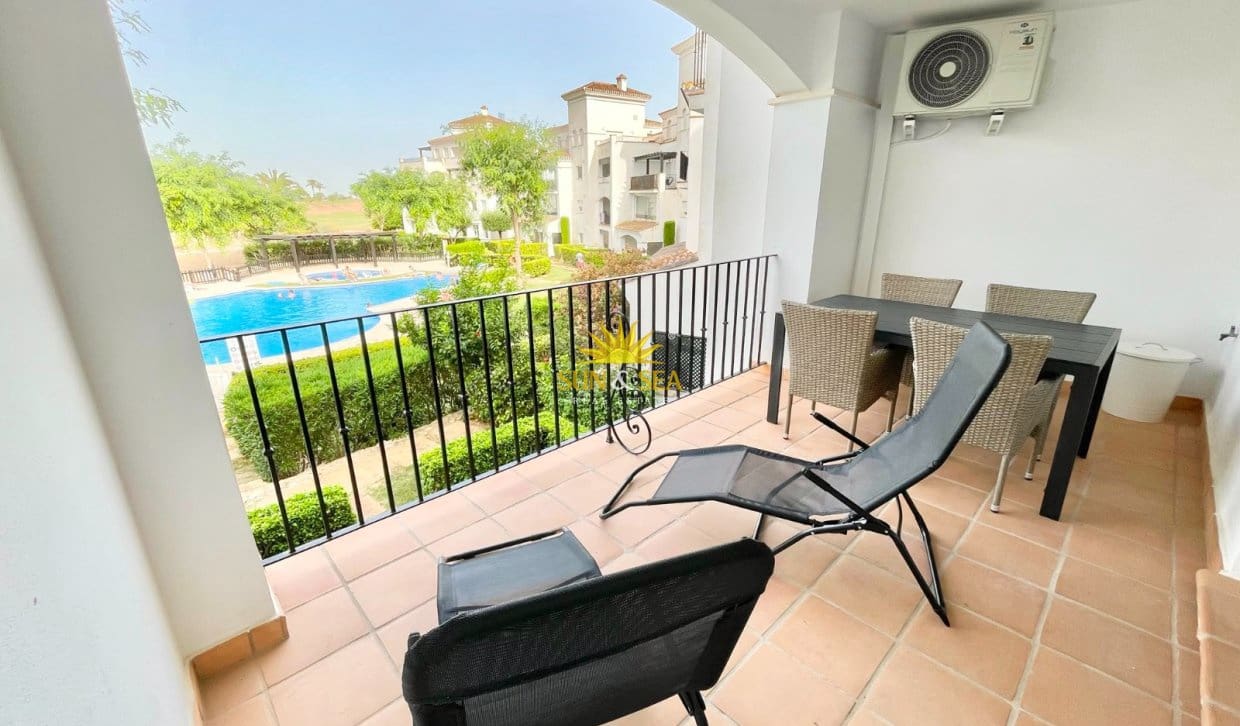 Apartamento de 2 habitaciones en La Torre Golf Resort en alquiler con piscina garaje - 1.150 € (Ref: 9875324)