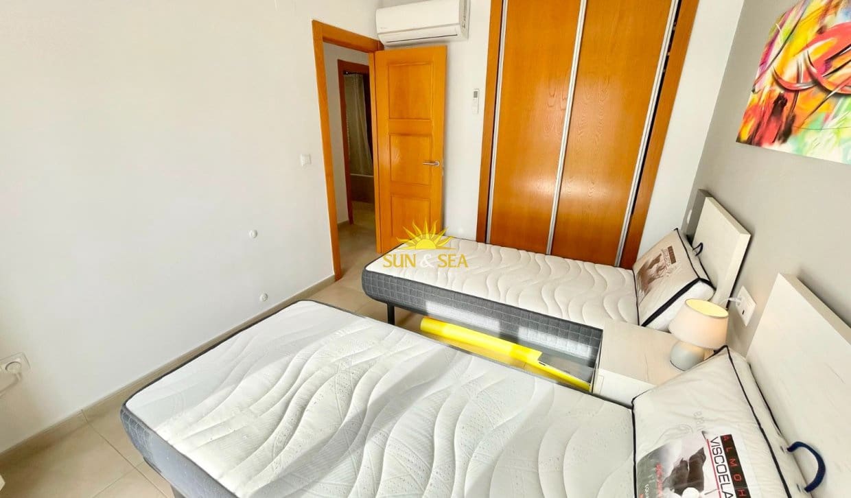Apartamento de 2 habitaciones en La Torre Golf Resort en alquiler con piscina garaje - 1.150 € (Ref: 9875324)