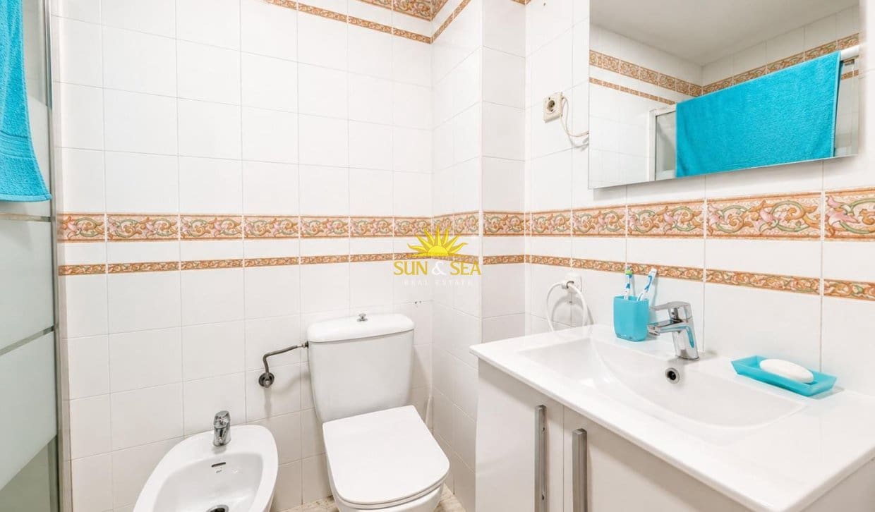 1 bedroom Apartment for sale in Torrevieja - € 97,000 (Ref: 9875509)