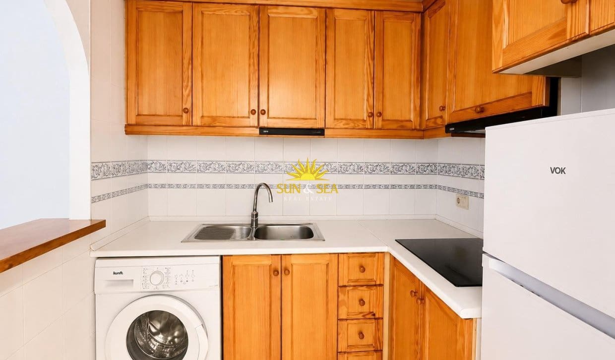 1 bedroom Apartment for sale in Torrevieja - € 97,000 (Ref: 9875509)