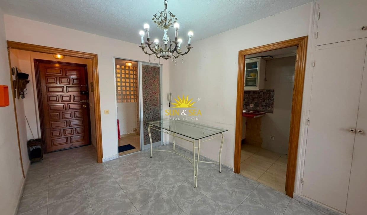 2 soveværelse Lejlighed til salg i Torrevieja - € 129.000 (Ref: 9877244)