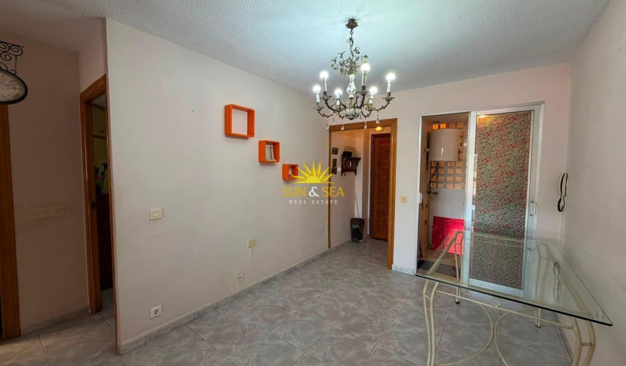 2 soveværelse Lejlighed til salg i Torrevieja - € 129.000 (Ref: 9877244)