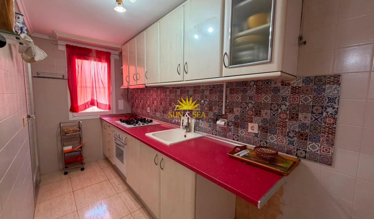 2 soveværelse Lejlighed til salg i Torrevieja - € 129.000 (Ref: 9877244)