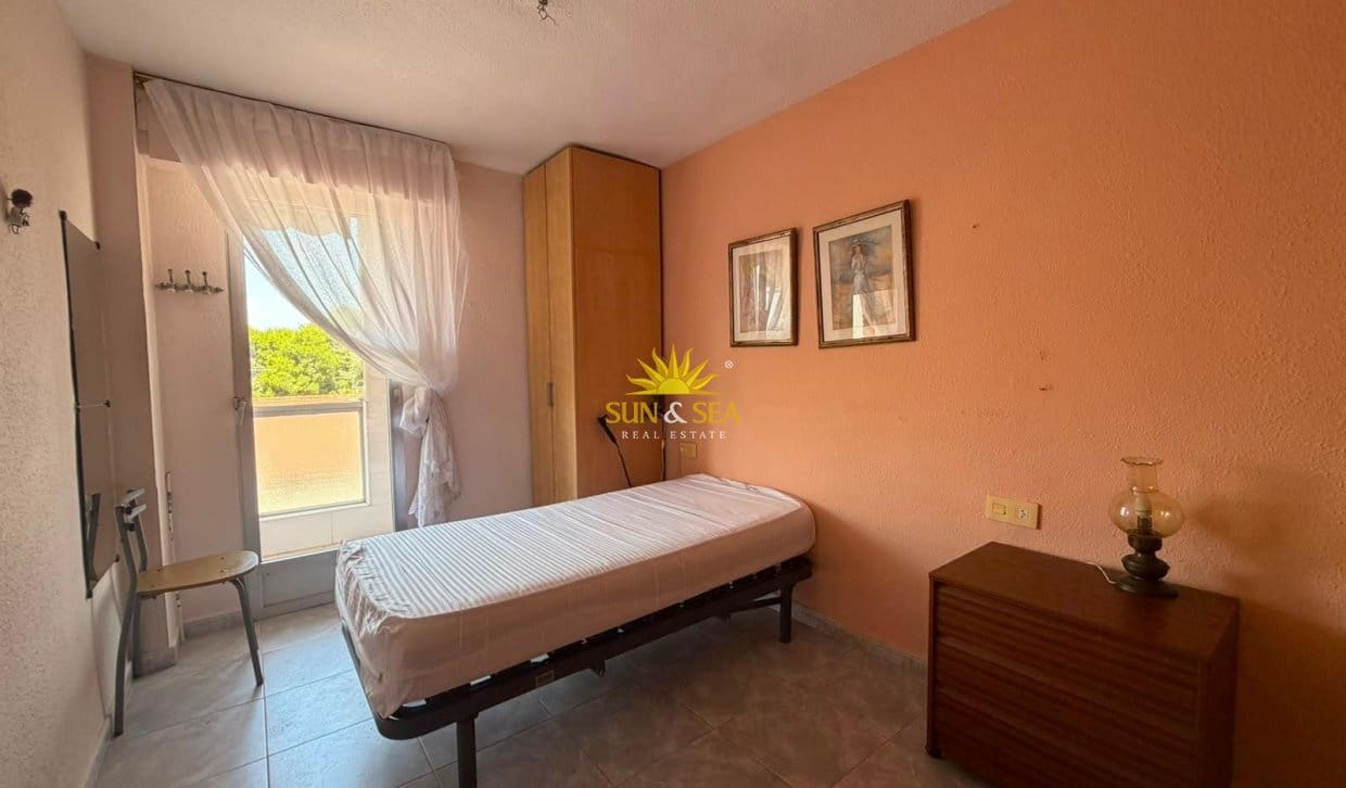 2 soveværelse Lejlighed til salg i Torrevieja - € 129.000 (Ref: 9877244)