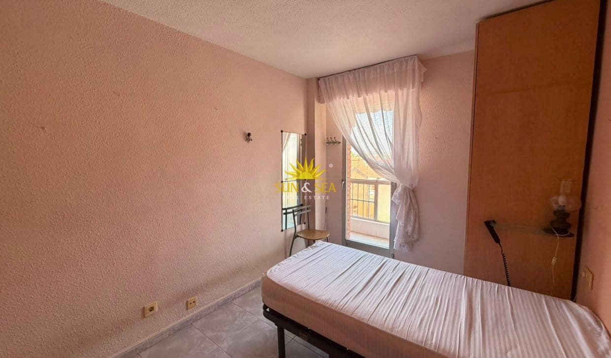 2 soveværelse Lejlighed til salg i Torrevieja - € 129.000 (Ref: 9877244)