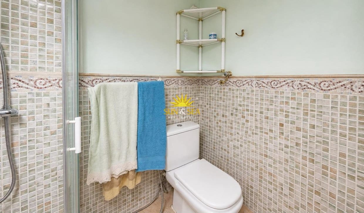 2 soveværelse Lejlighed til salg i Torrevieja - € 129.000 (Ref: 9877244)
