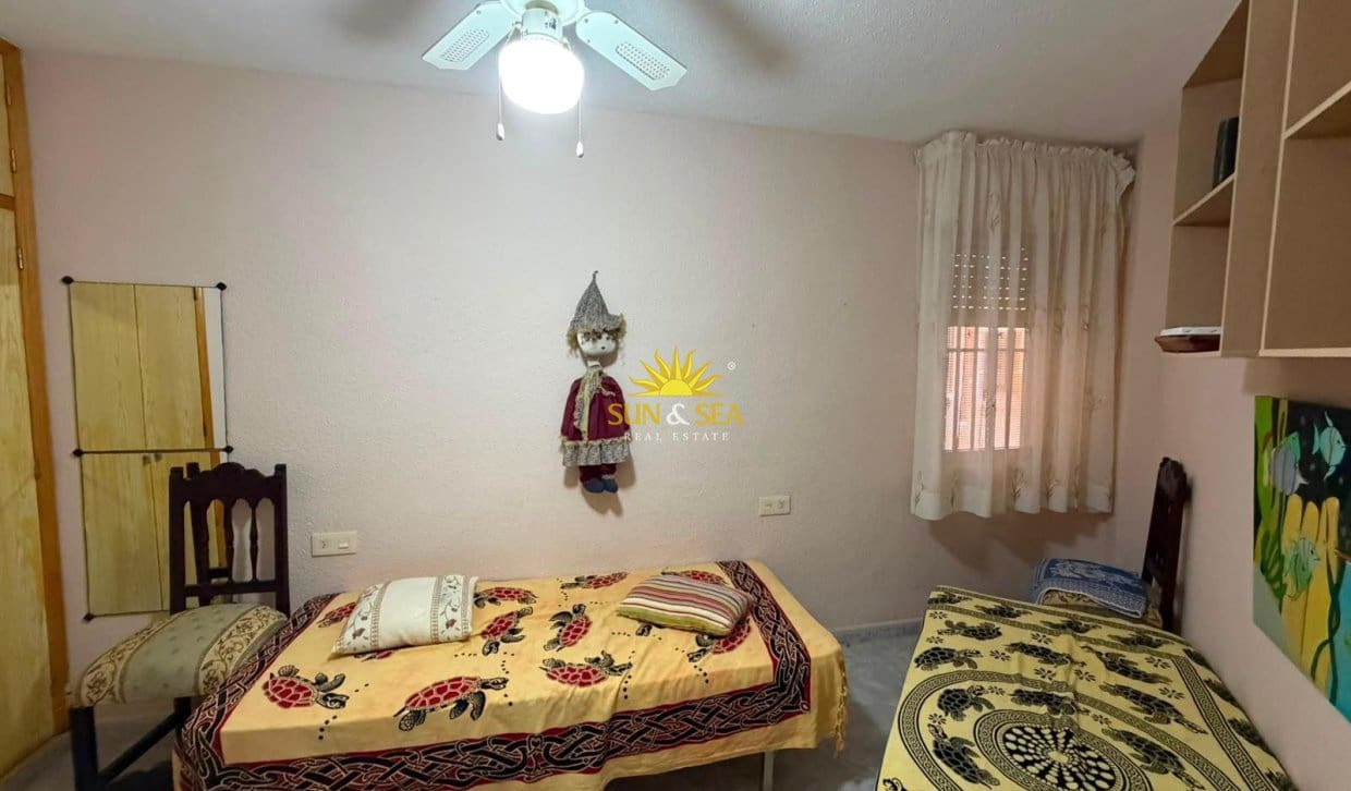 2 soveværelse Lejlighed til salg i Torrevieja - € 129.000 (Ref: 9877244)