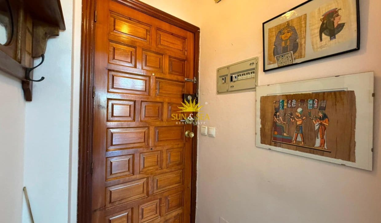 2 soveværelse Lejlighed til salg i Torrevieja - € 129.000 (Ref: 9877244)