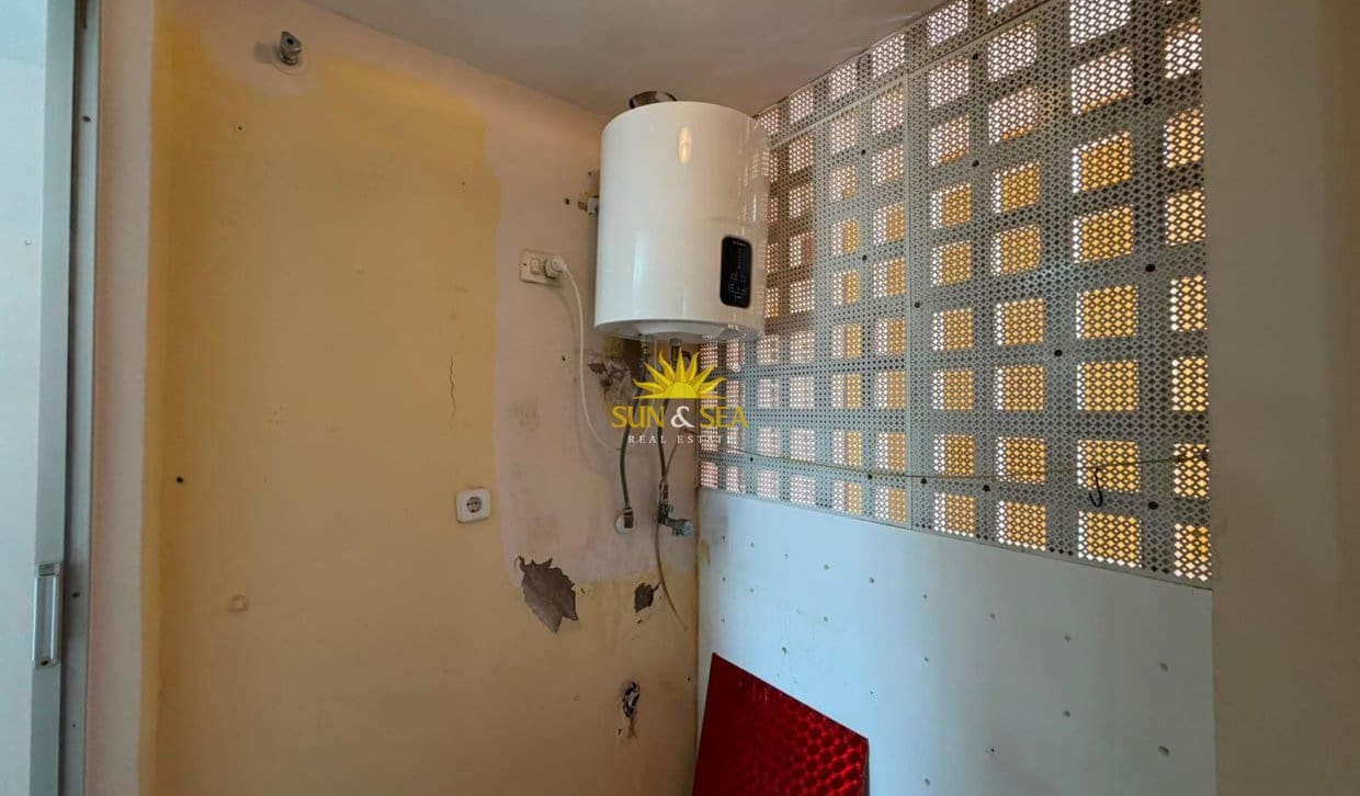 2 soveværelse Lejlighed til salg i Torrevieja - € 129.000 (Ref: 9877244)