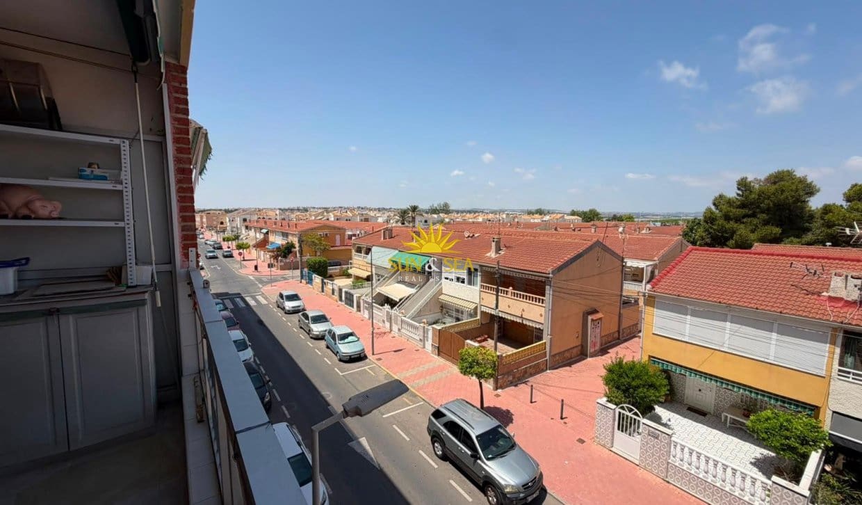 2 soveværelse Lejlighed til salg i Torrevieja - € 129.000 (Ref: 9877244)
