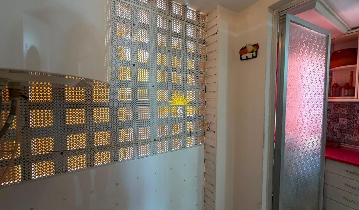 2 soveværelse Lejlighed til salg i Torrevieja - € 129.000 (Ref: 9877244)