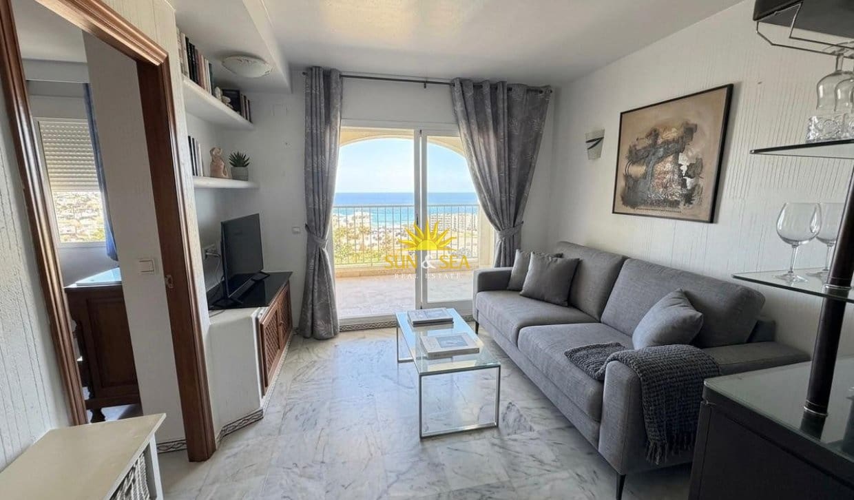 2 sovrum Lägenhet att hyra i Torrevieja med pool - 900 € (Ref: 9877565)