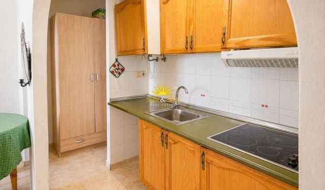 1 sypialnia Dom na sprzedaż w Torrevieja z basenem - 107 000 € (Ref: 9879743)