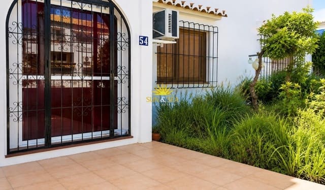 1 sypialnia Dom na sprzedaż w Torrevieja z basenem - 107 000 € (Ref: 9879743)