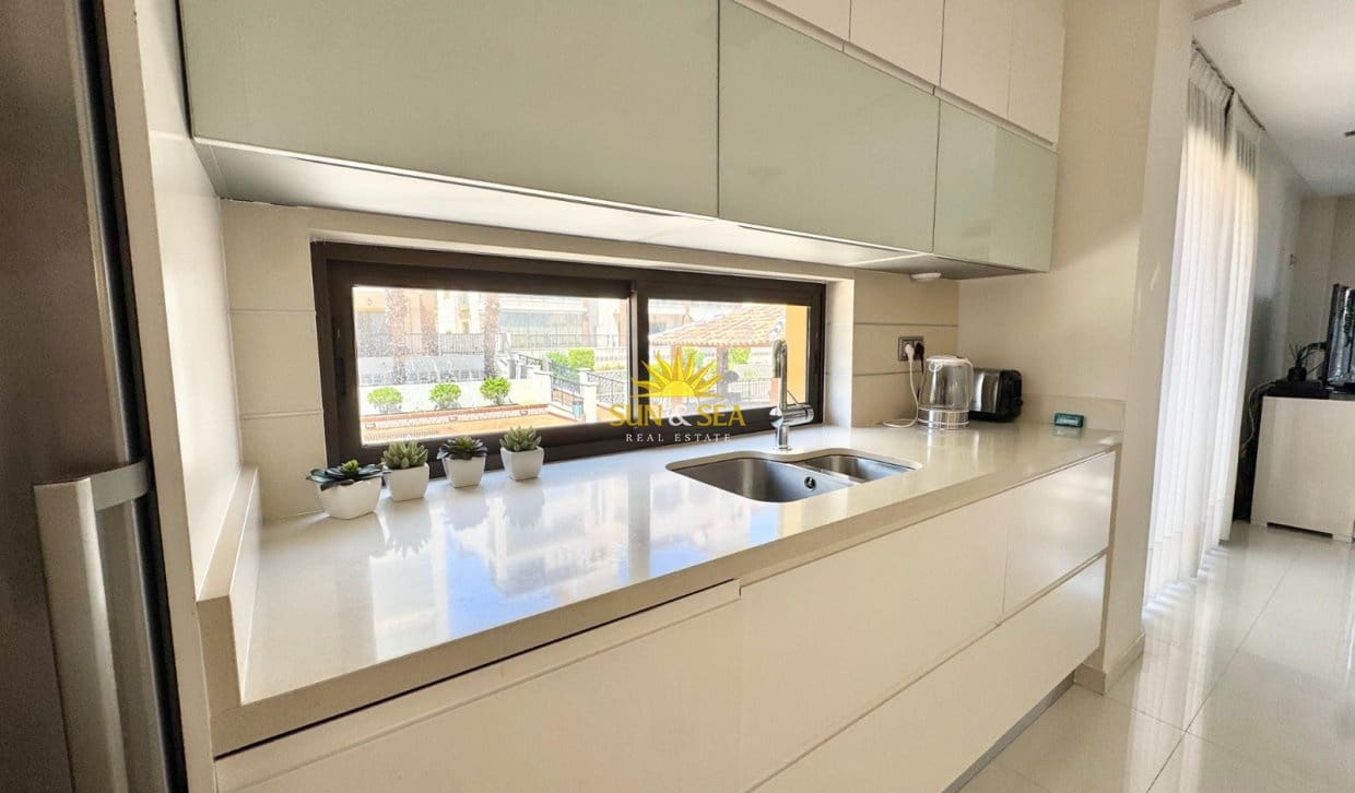 3 camera da letto Appartamento in vendita in Guardamar del Segura con piscina garage - 315.000 € (Rif: 9879744)