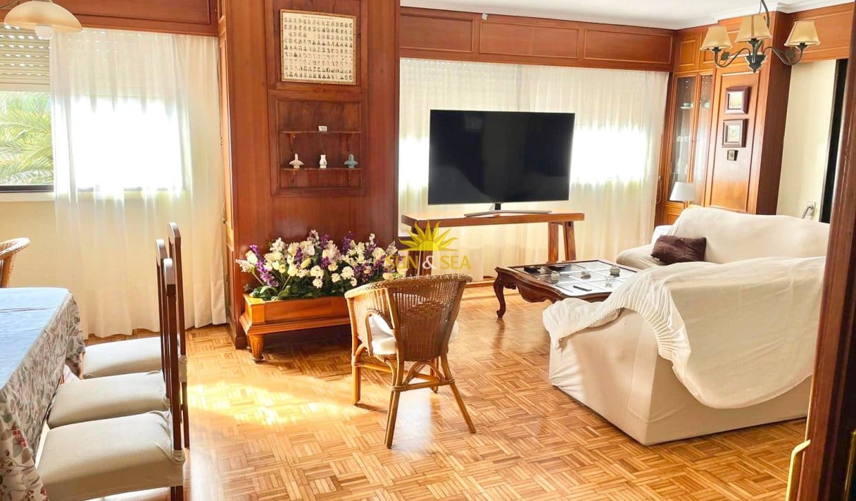 4 soverom Leilighet til leie i Cartagena - € 1 200 (Ref: 9879885)