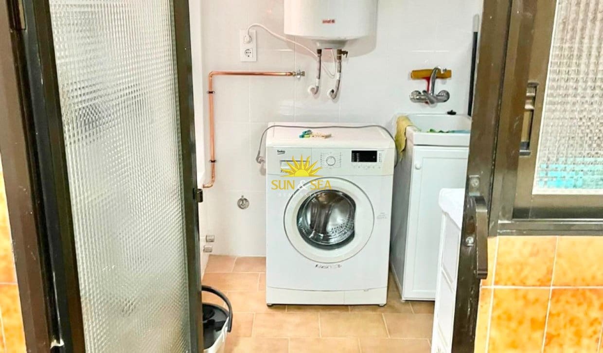 4 soverom Leilighet til leie i Cartagena - € 1 200 (Ref: 9879885)