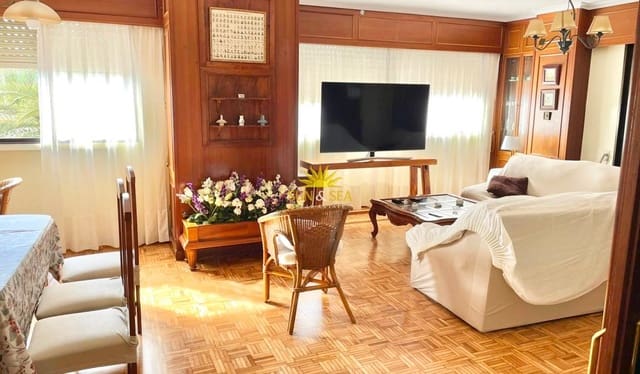 4 soverom Leilighet til leie i Cartagena Ciudad, Cartagena - € 1 200 (Ref: 9879885)