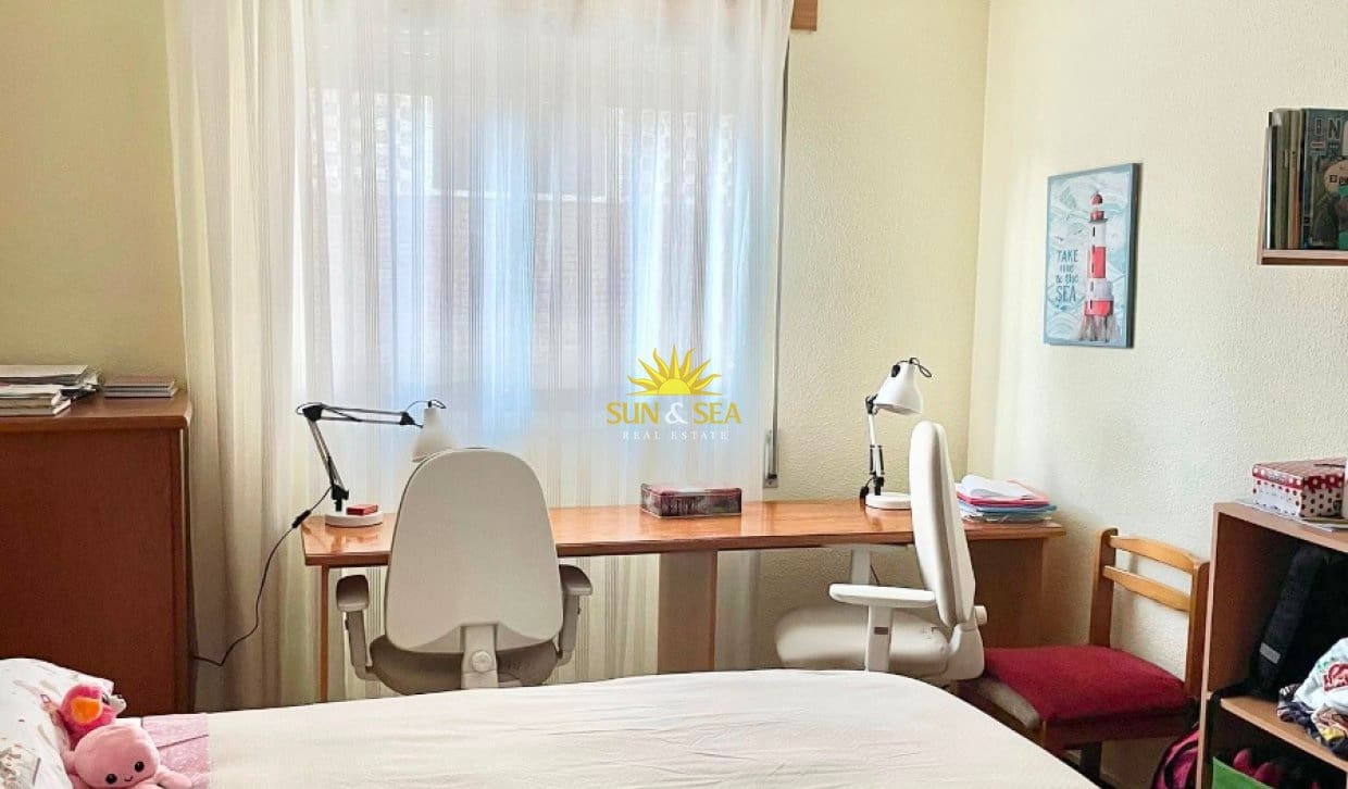 4 soverom Leilighet til leie i Cartagena - € 1 200 (Ref: 9879885)