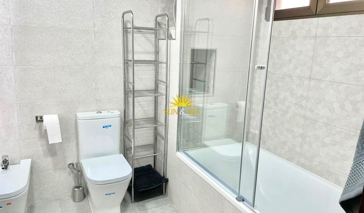 4 soverom Leilighet til leie i Cartagena - € 1 200 (Ref: 9879885)