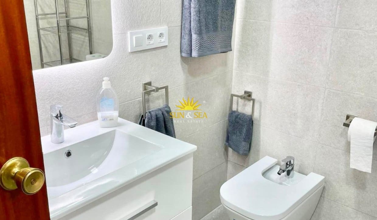 4 soverom Leilighet til leie i Cartagena - € 1 200 (Ref: 9879885)