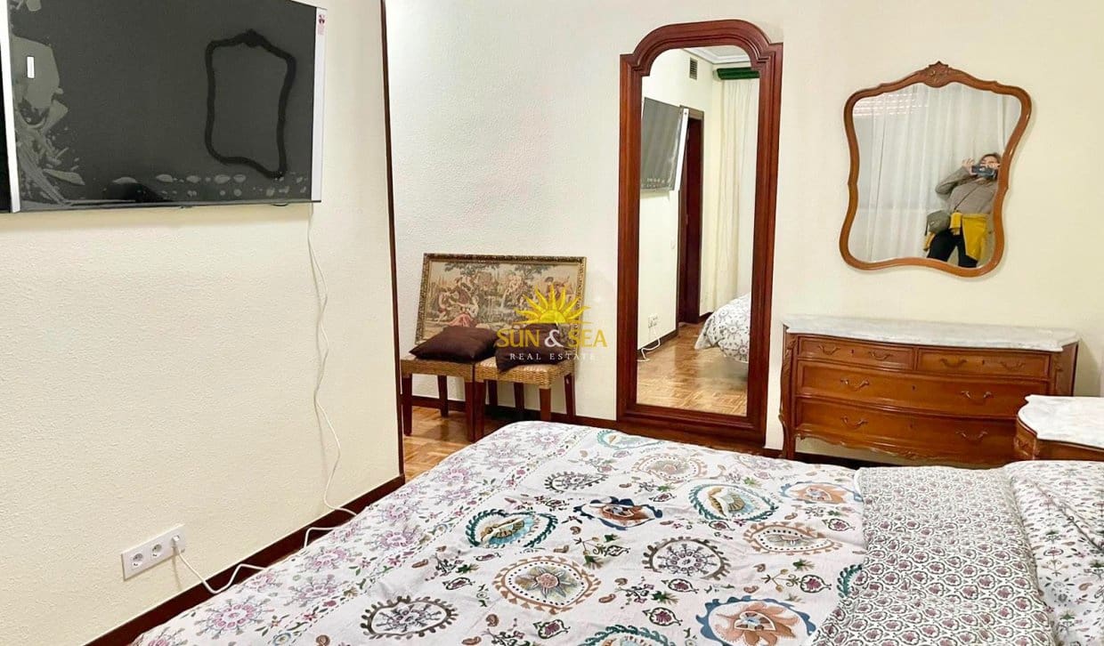 4 soverom Leilighet til leie i Cartagena - € 1 200 (Ref: 9879885)