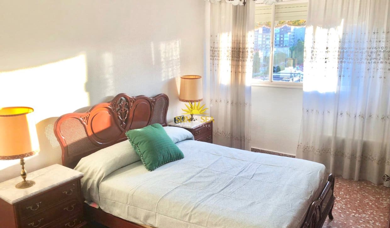 3 sovrum Lägenhet att hyra i Cartagena - 1 000 € (Ref: 9879886)