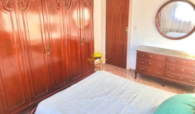 3 sovrum Lägenhet att hyra i Cartagena Ciudad, Cartagena - 1 000 € (Ref: 9879886)