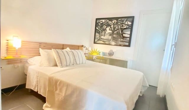 Appartement de 2 chambres de location de vacances à Isla Plana, Carthagène avec piscine - 800 € (Ref: 9880304)