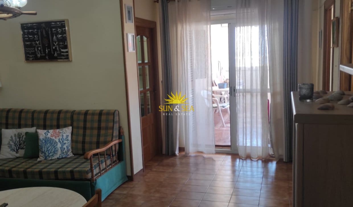 Appartement de 2 chambres de location de vacances à La Manga del Mar Menor avec piscine - 600 € (Ref: 9882444)