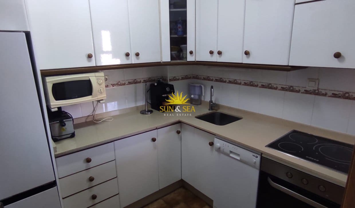 Appartement de 2 chambres de location de vacances à La Manga del Mar Menor avec piscine - 600 € (Ref: 9882444)