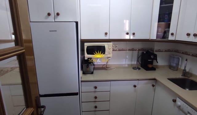 Appartement de 2 chambres de location de vacances à La Manga del Mar Menor avec piscine - 600 € (Ref: 9882444)