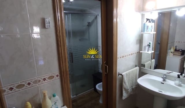 Appartement de 2 chambres de location de vacances à La Manga del Mar Menor avec piscine - 600 € (Ref: 9882444)
