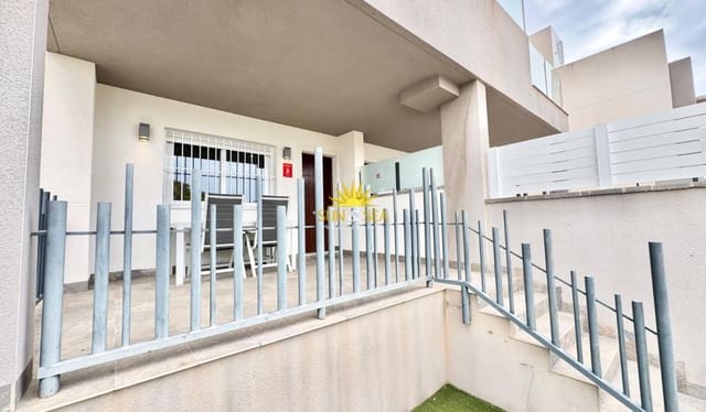 3 soveværelse Lejlighed til leje i Parque Acuático - Sector 25, Torrevieja med swimmingpool - € 1.200 (Ref: 9882612)