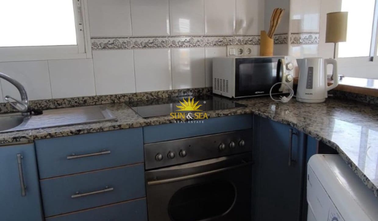 2 sypialnia Apartament do wynajęcia w Playa Honda z basenem garażem - 750 € (Ref: 9883858)